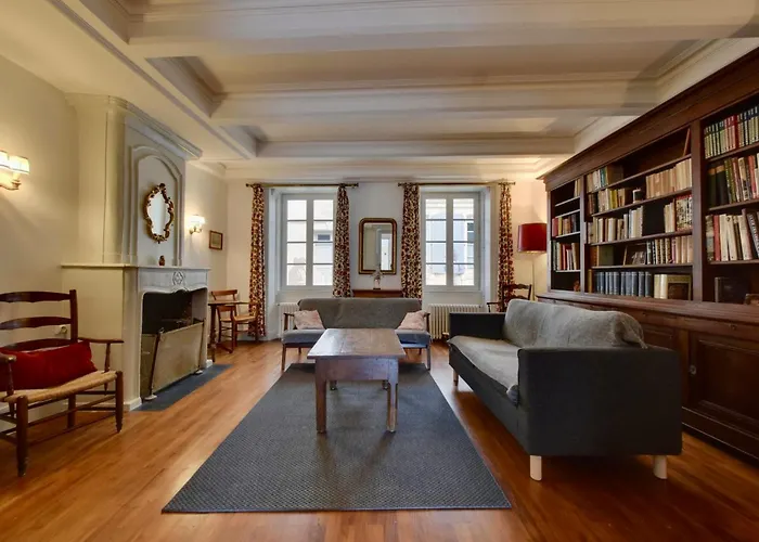 790 La Baronnie - Maison Familiale De Charme *