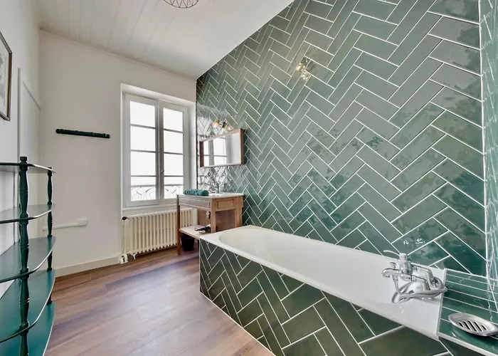 790 La Baronnie - Maison Familiale De Charme *